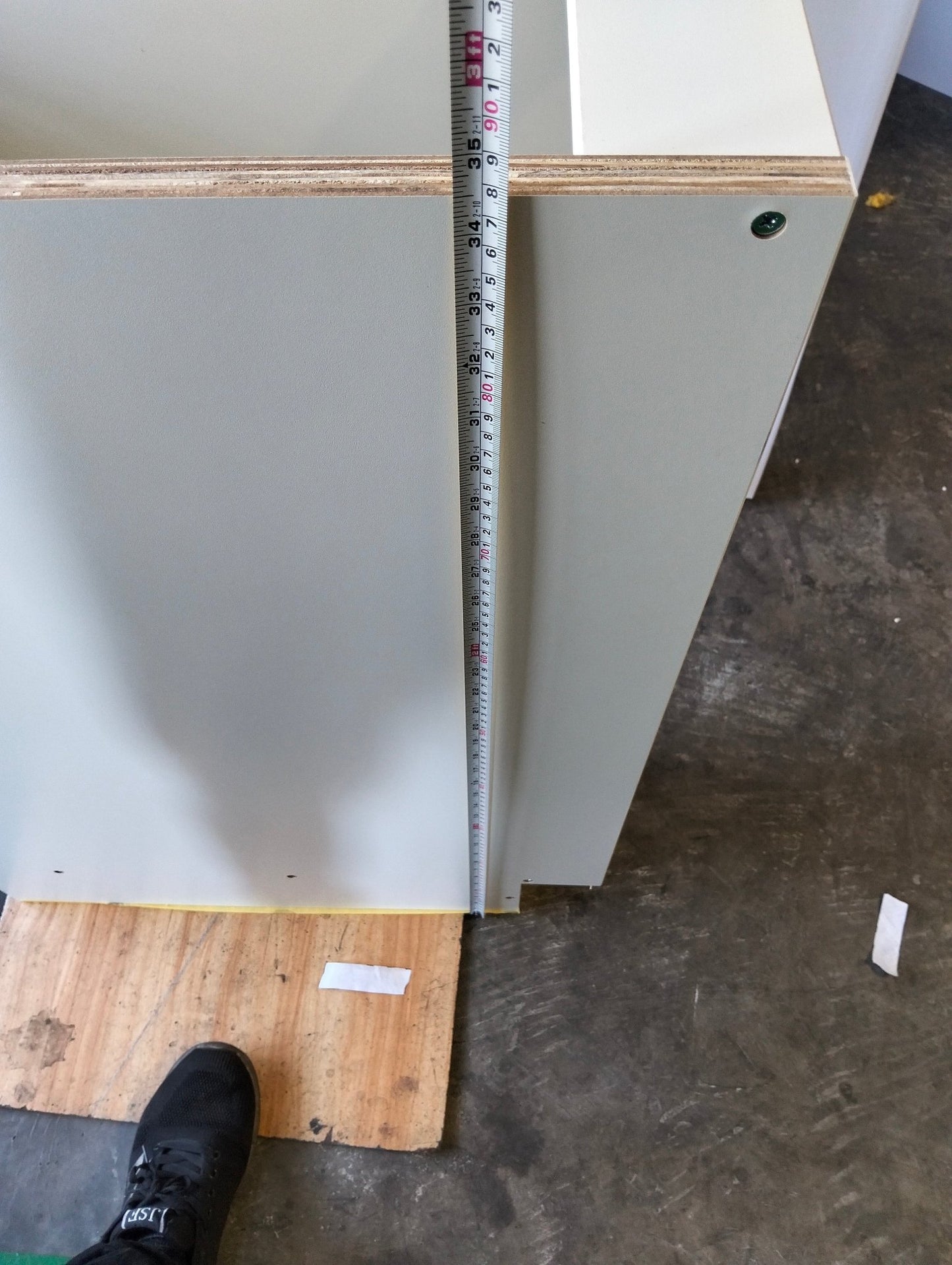 b09 Full Door - TQ CABINETRY