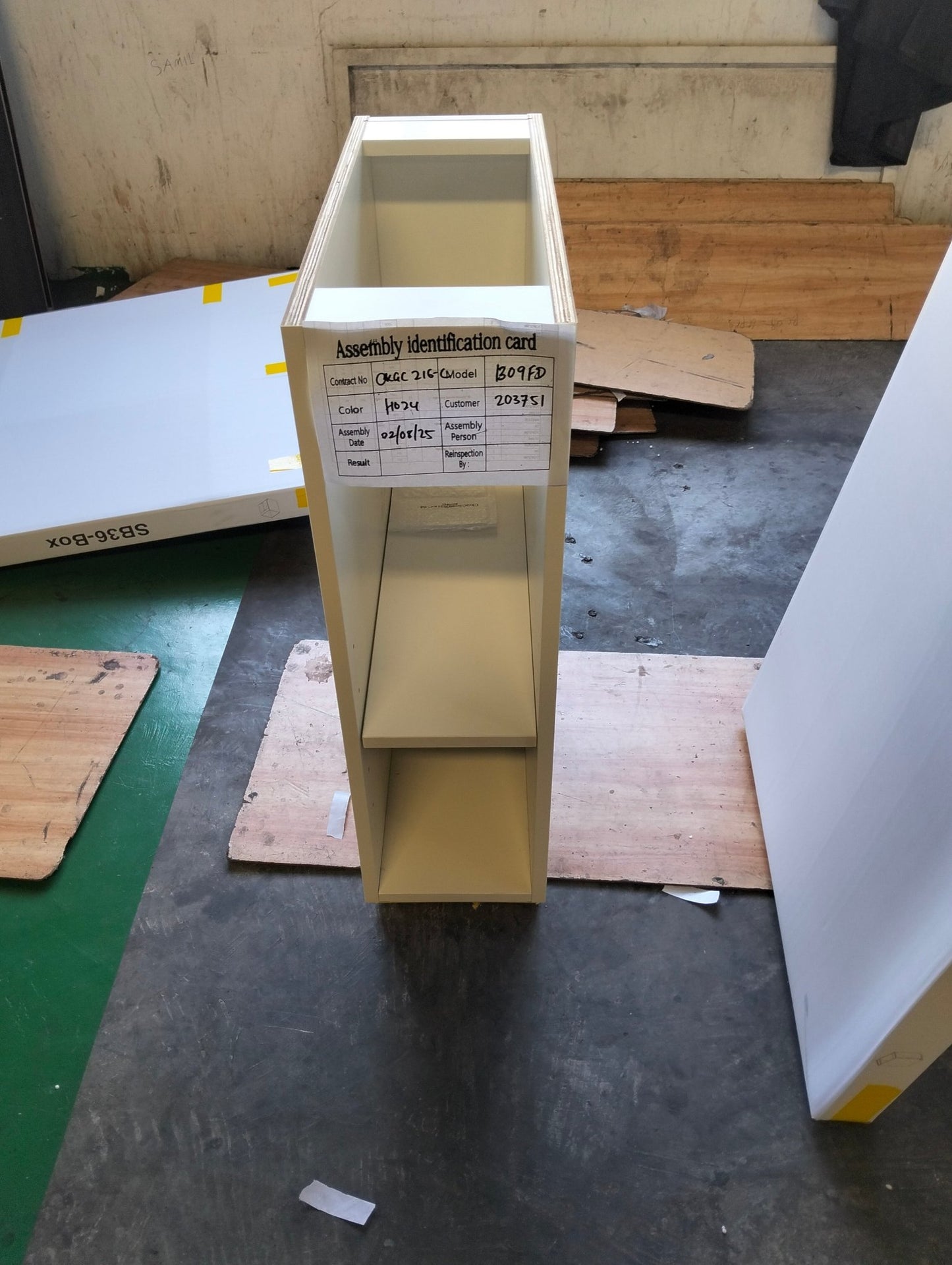 b09 Full Door - TQ CABINETRY